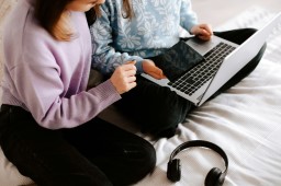 Course Image for T25OC1859 Digital Parenting - Keeping children safe online