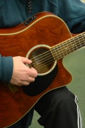 Course Image for T25EH1138 Brightside - Tune up your wellbeing by learning guitar