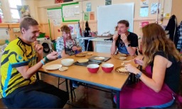 Course Image for T25NC2248 Shop, cook and share for adults with learning disabilities