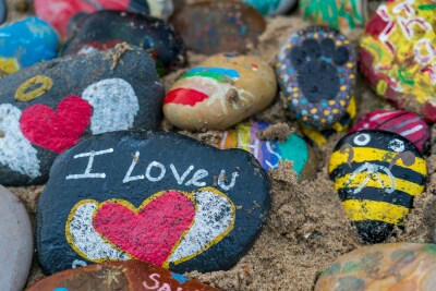 Course Image for T25EH3757 Family fun* - Kindness rocks